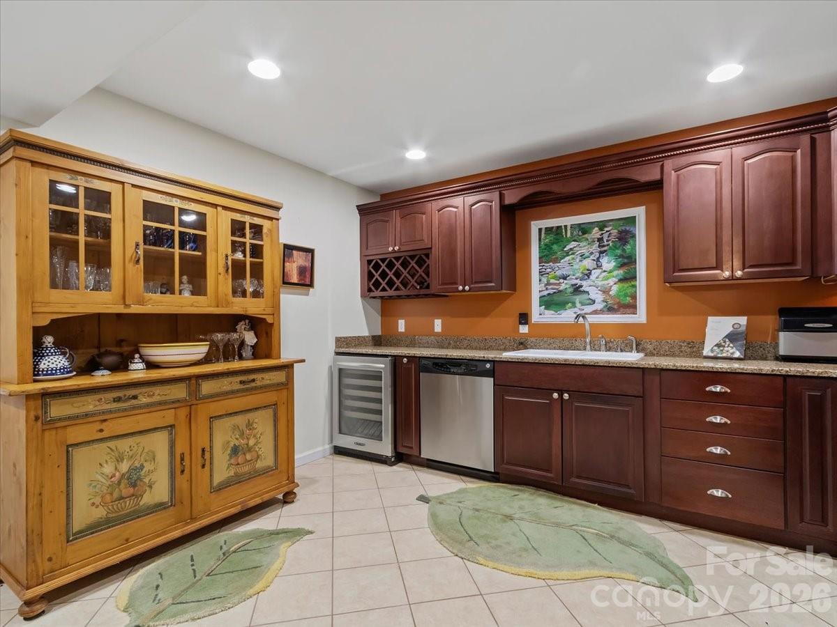 30 Kalmia Cove — Burnsville