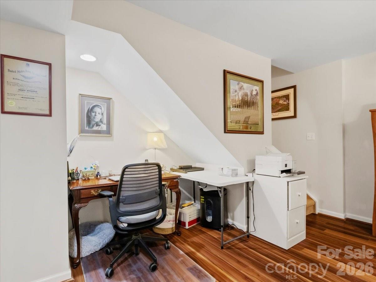 30 Kalmia Cove — Burnsville
