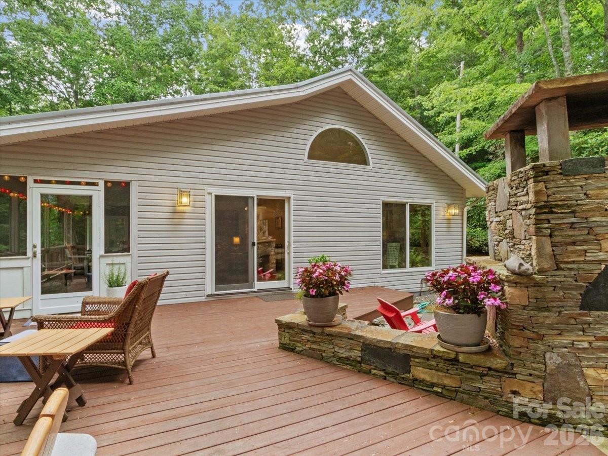 30 Kalmia Cove — Burnsville