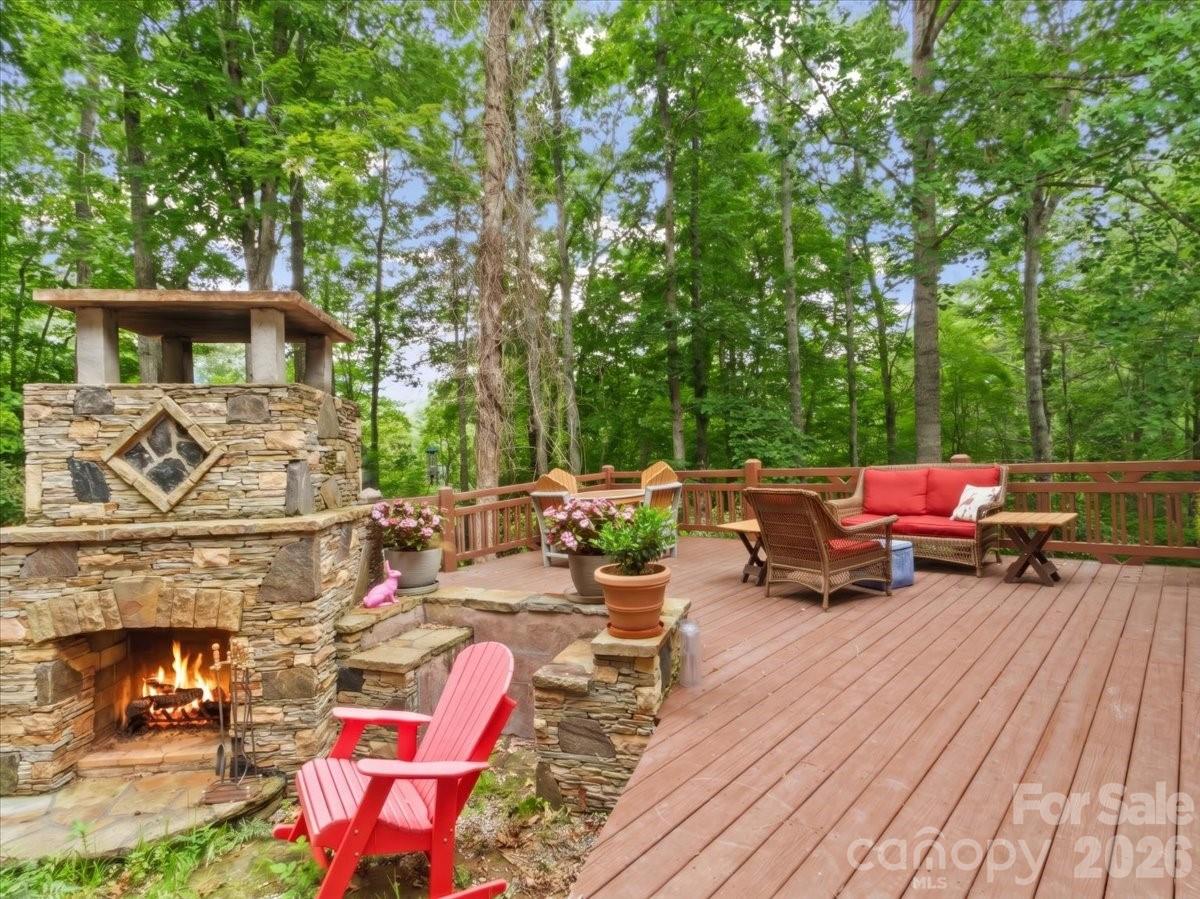 30 Kalmia Cove — Burnsville