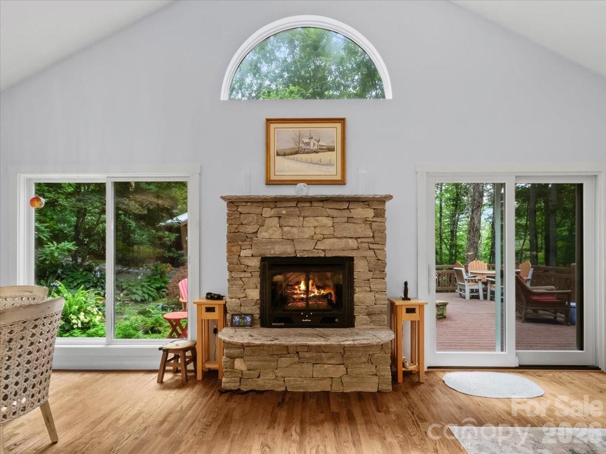 30 Kalmia Cove — Burnsville