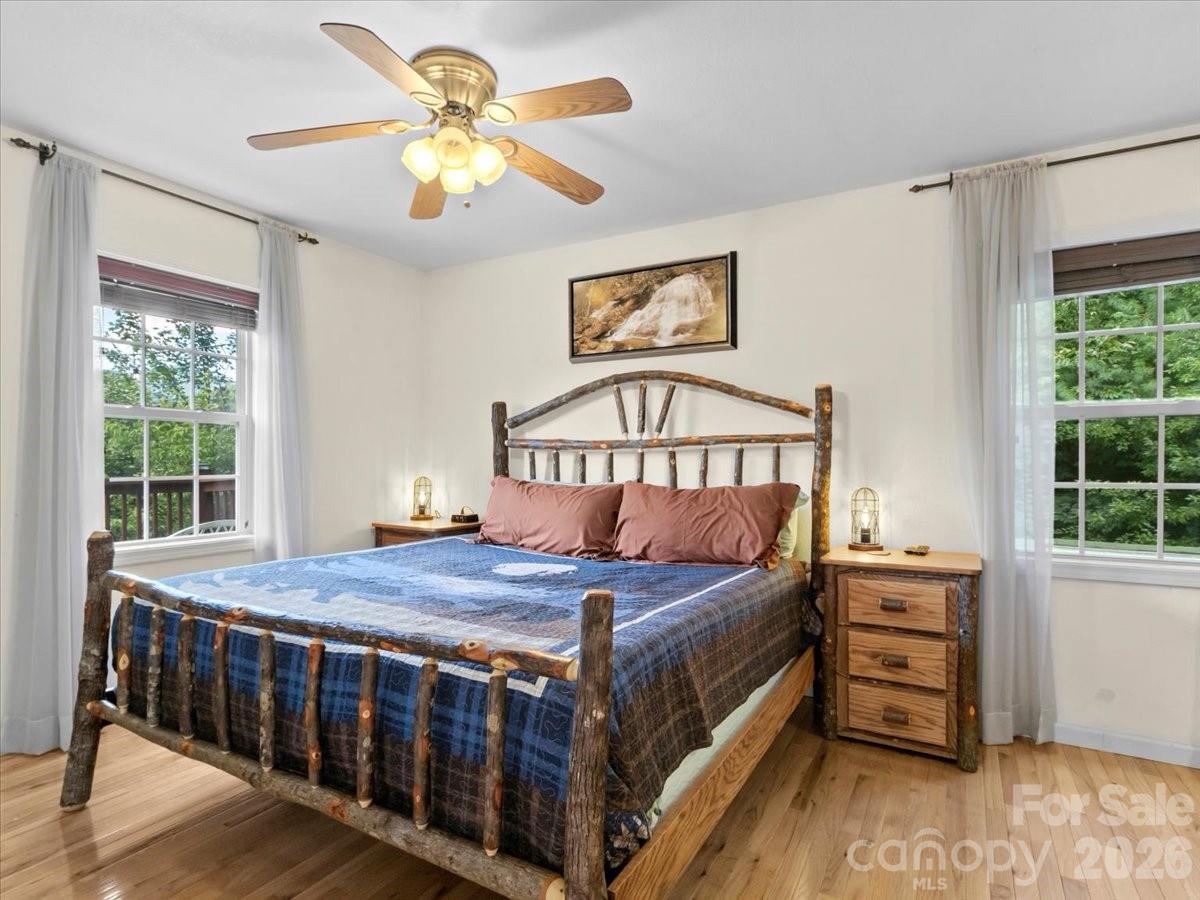 49 Pinnacle Road — Burnsville