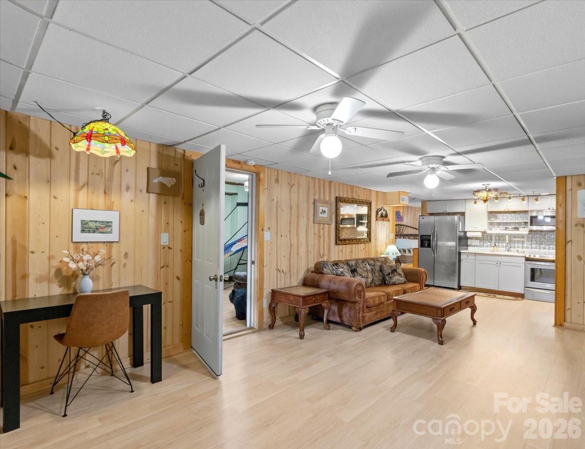 49 Pinnacle Road — Burnsville
