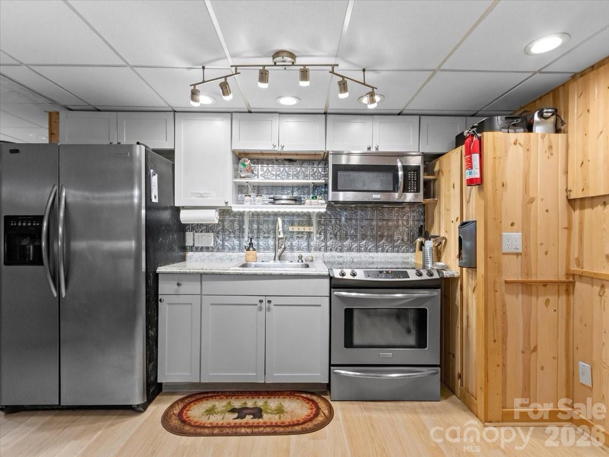 49 Pinnacle Road — Burnsville