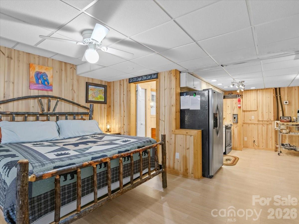 49 Pinnacle Road — Burnsville