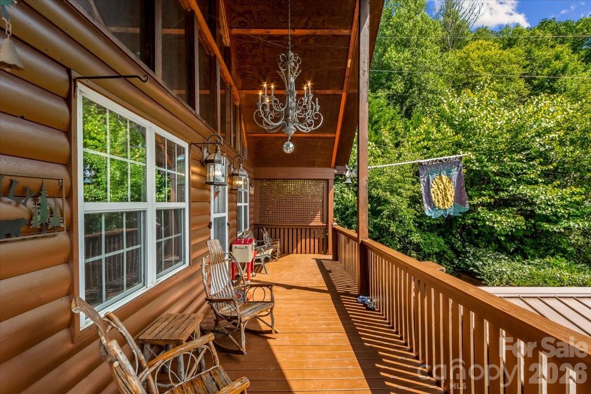 49 Pinnacle Road — Burnsville