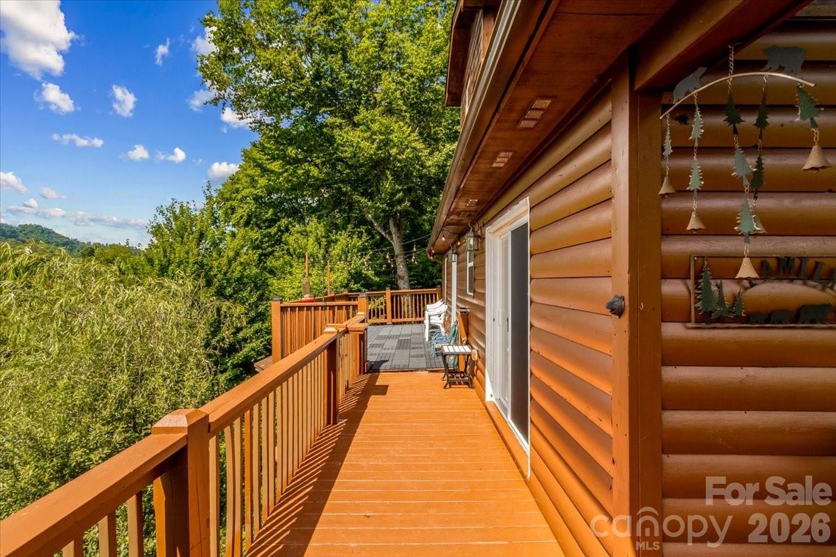 49 Pinnacle Road — Burnsville