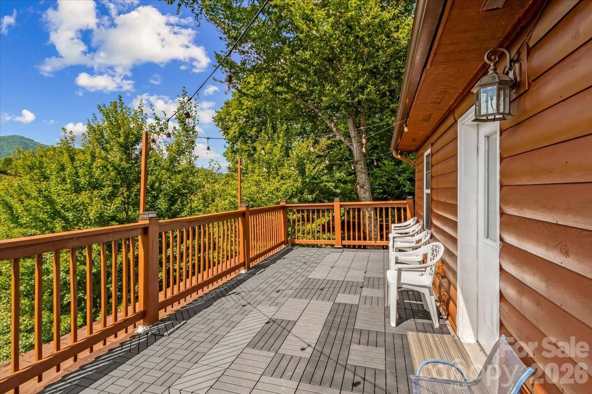 49 Pinnacle Road — Burnsville