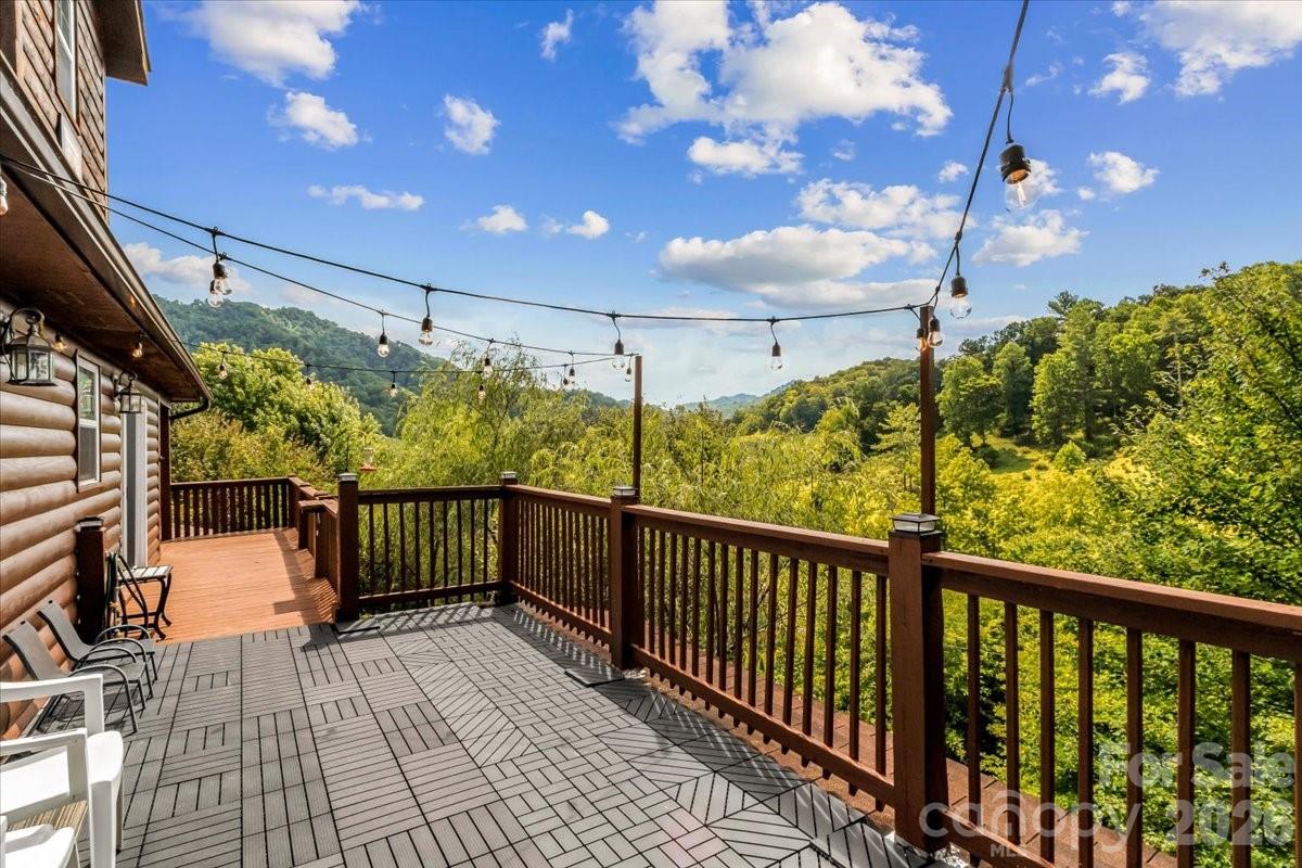 49 Pinnacle Road — Burnsville