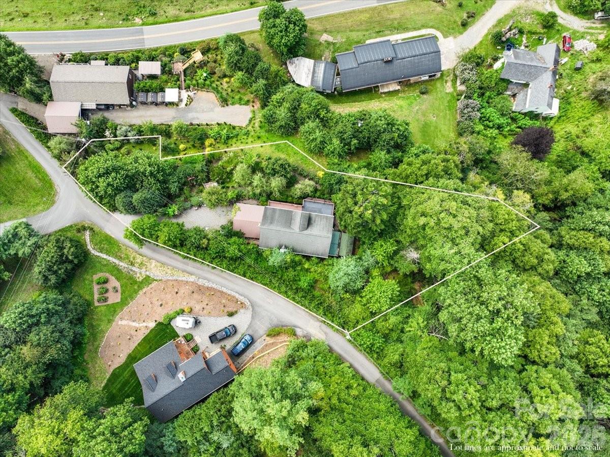 49 Pinnacle Road — Burnsville