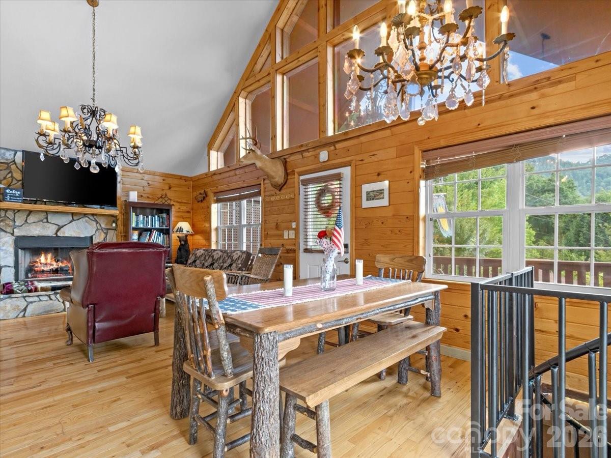 49 Pinnacle Road — Burnsville