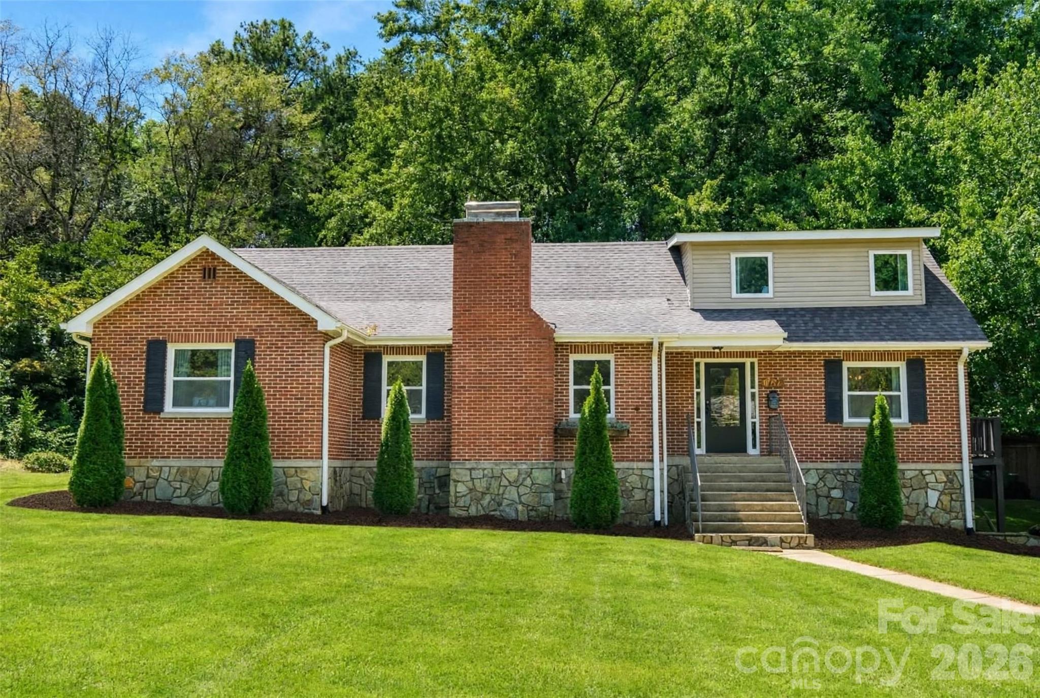 317 Balsam Drive — Waynesville