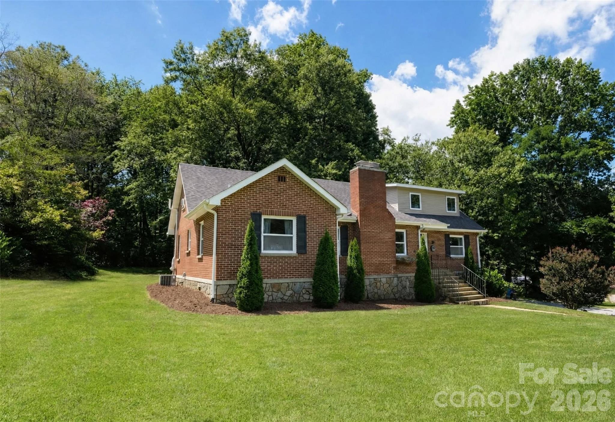 317 Balsam Drive — Waynesville