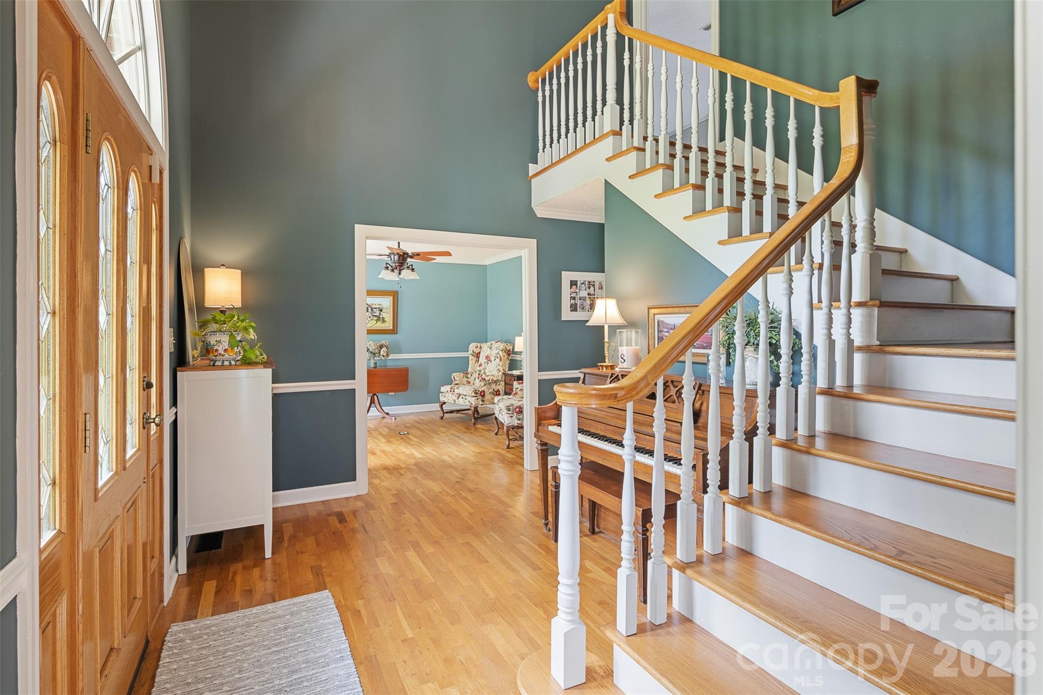 1413 Windemere Lane — Hickory
