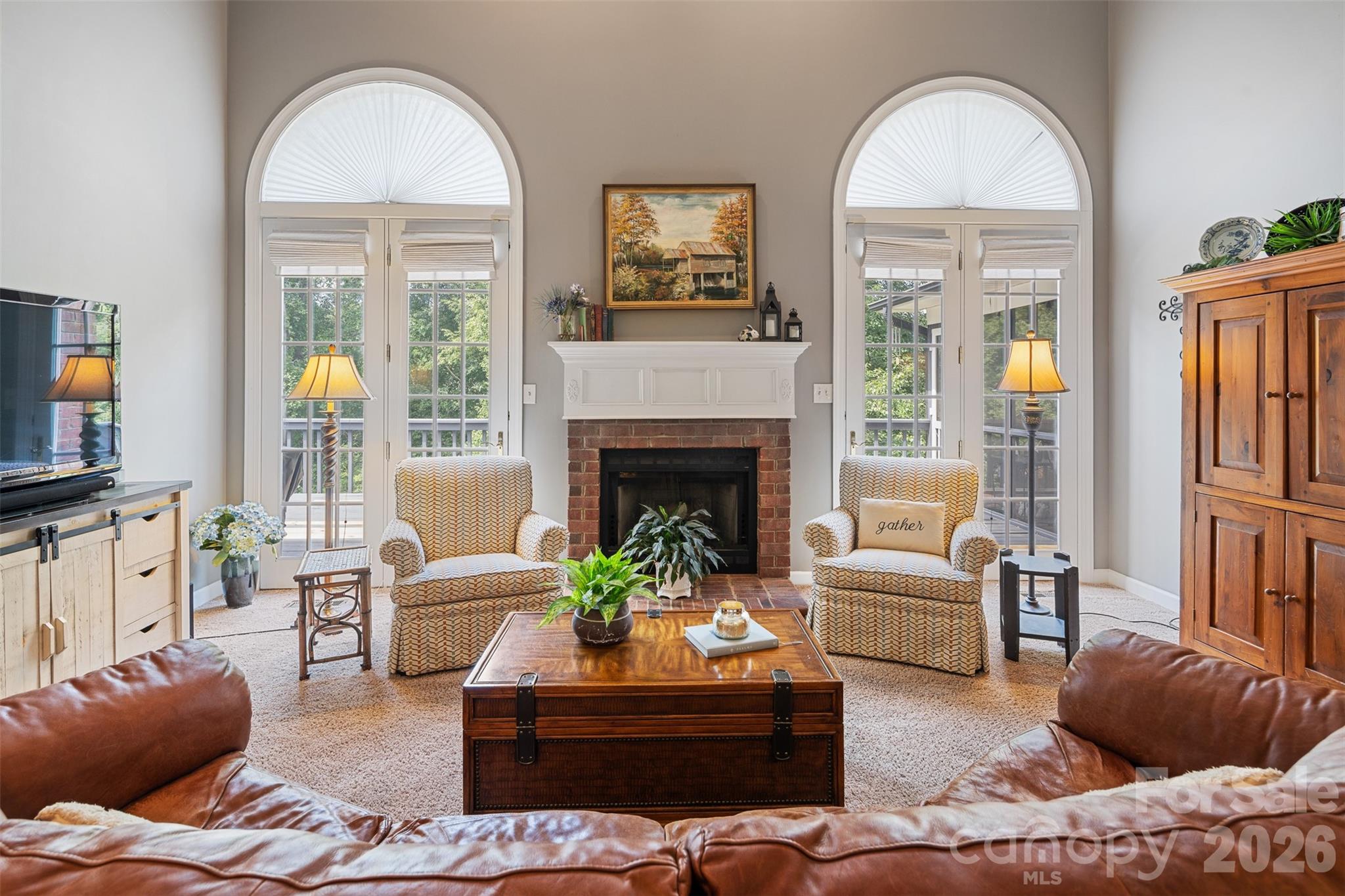 1413 Windemere Lane — Hickory
