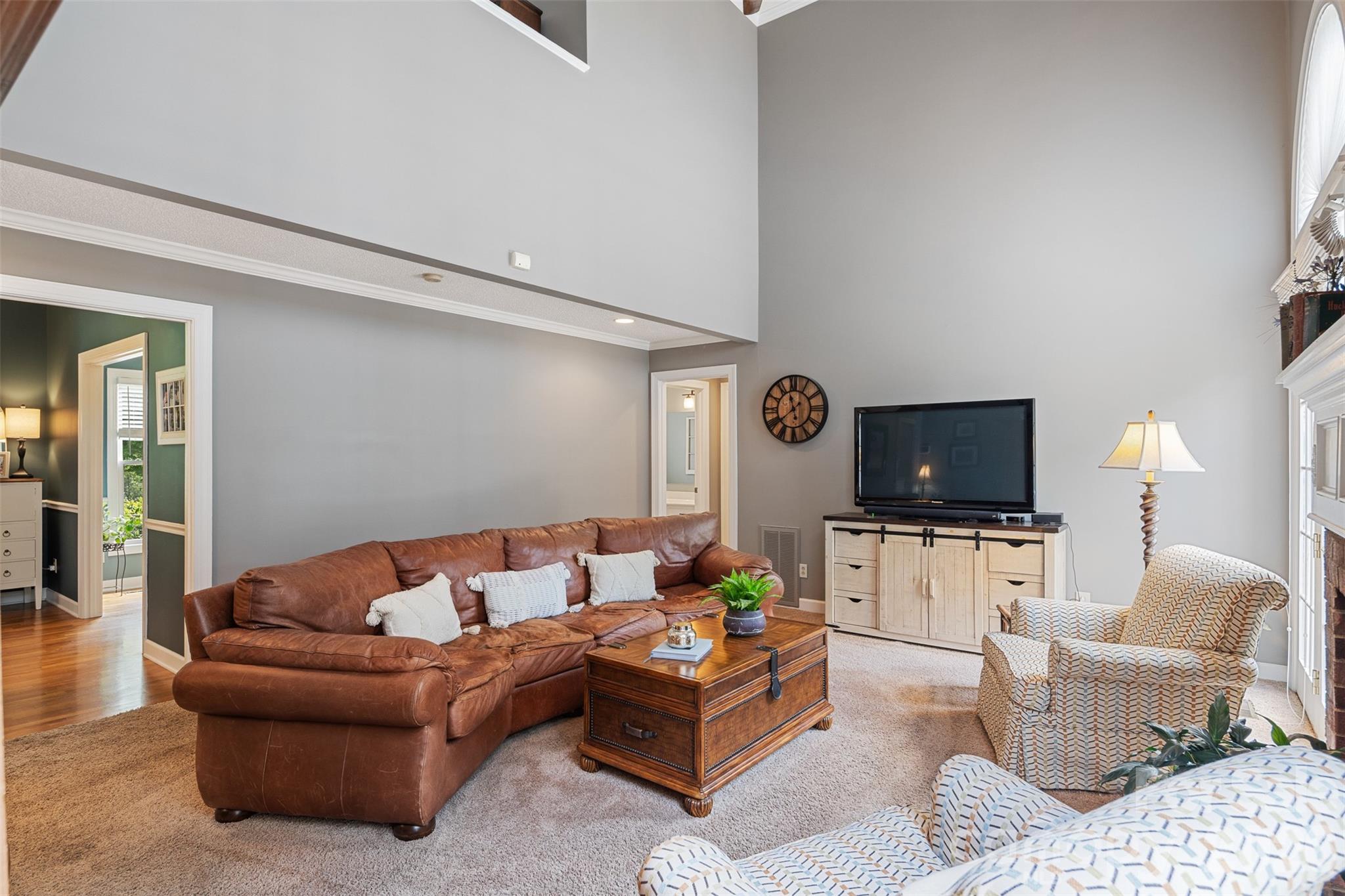 1413 Windemere Lane — Hickory