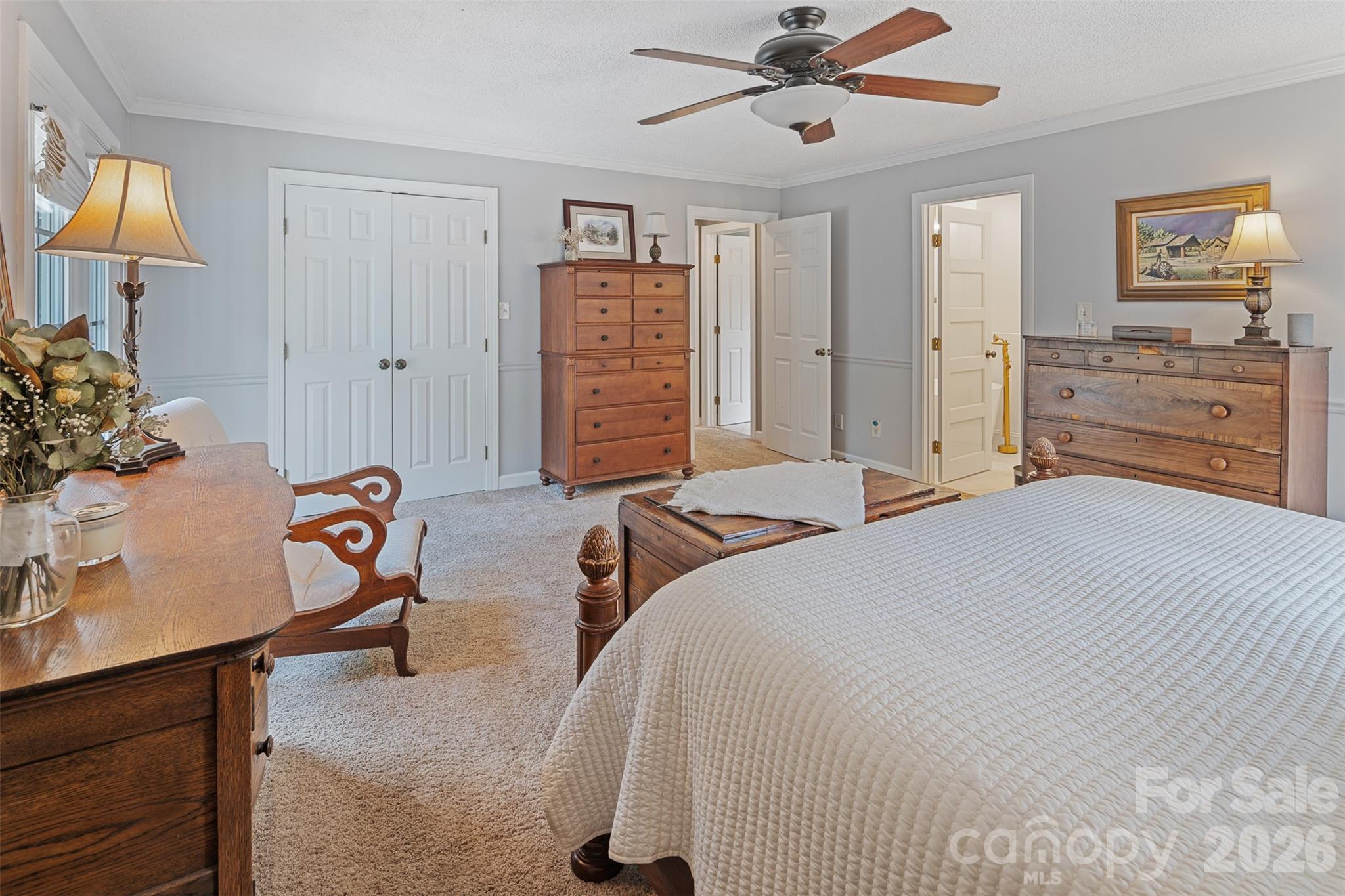 1413 Windemere Lane — Hickory