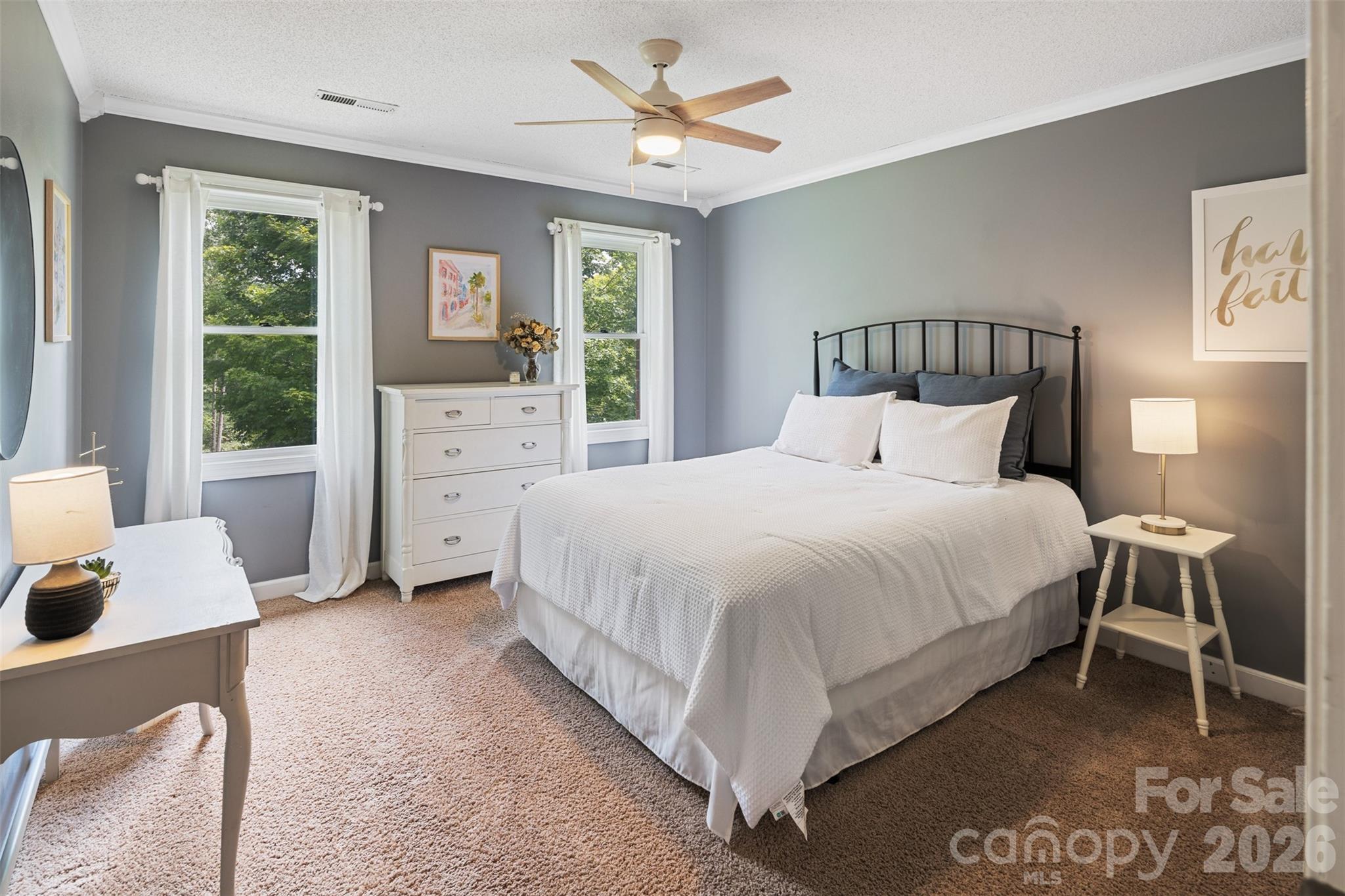 1413 Windemere Lane — Hickory