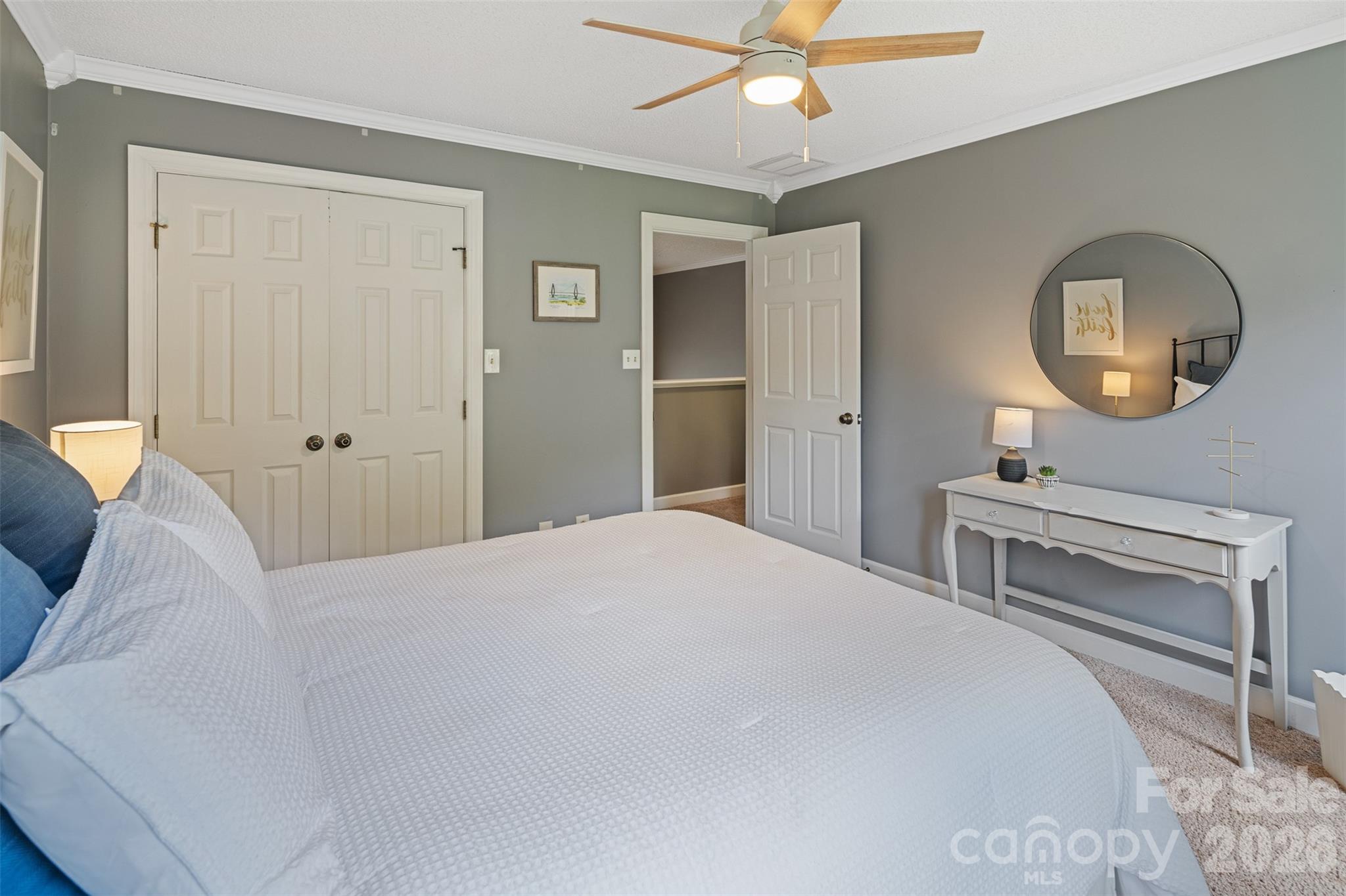 1413 Windemere Lane — Hickory