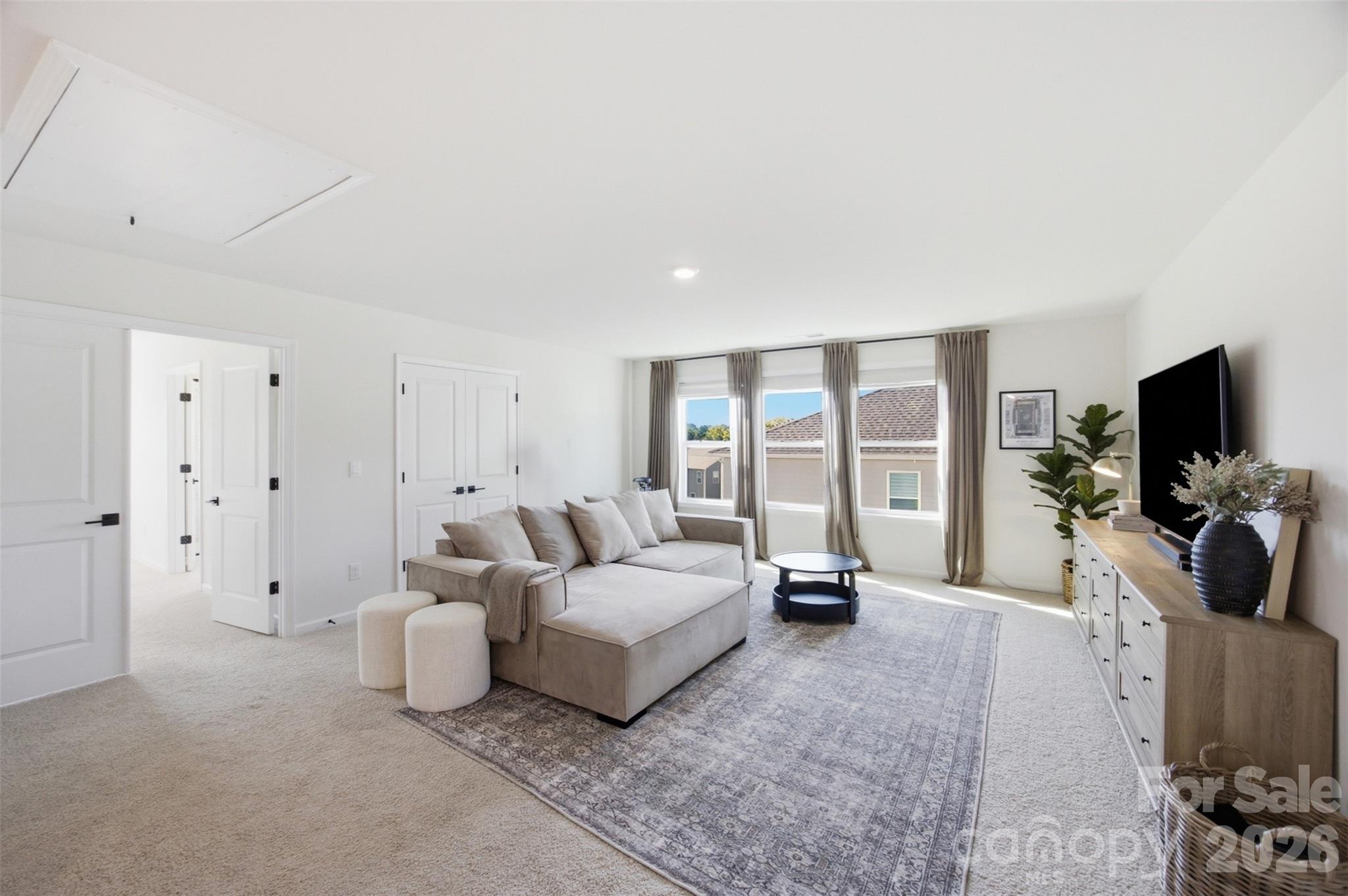 5821 Casper Drive — Charlotte
