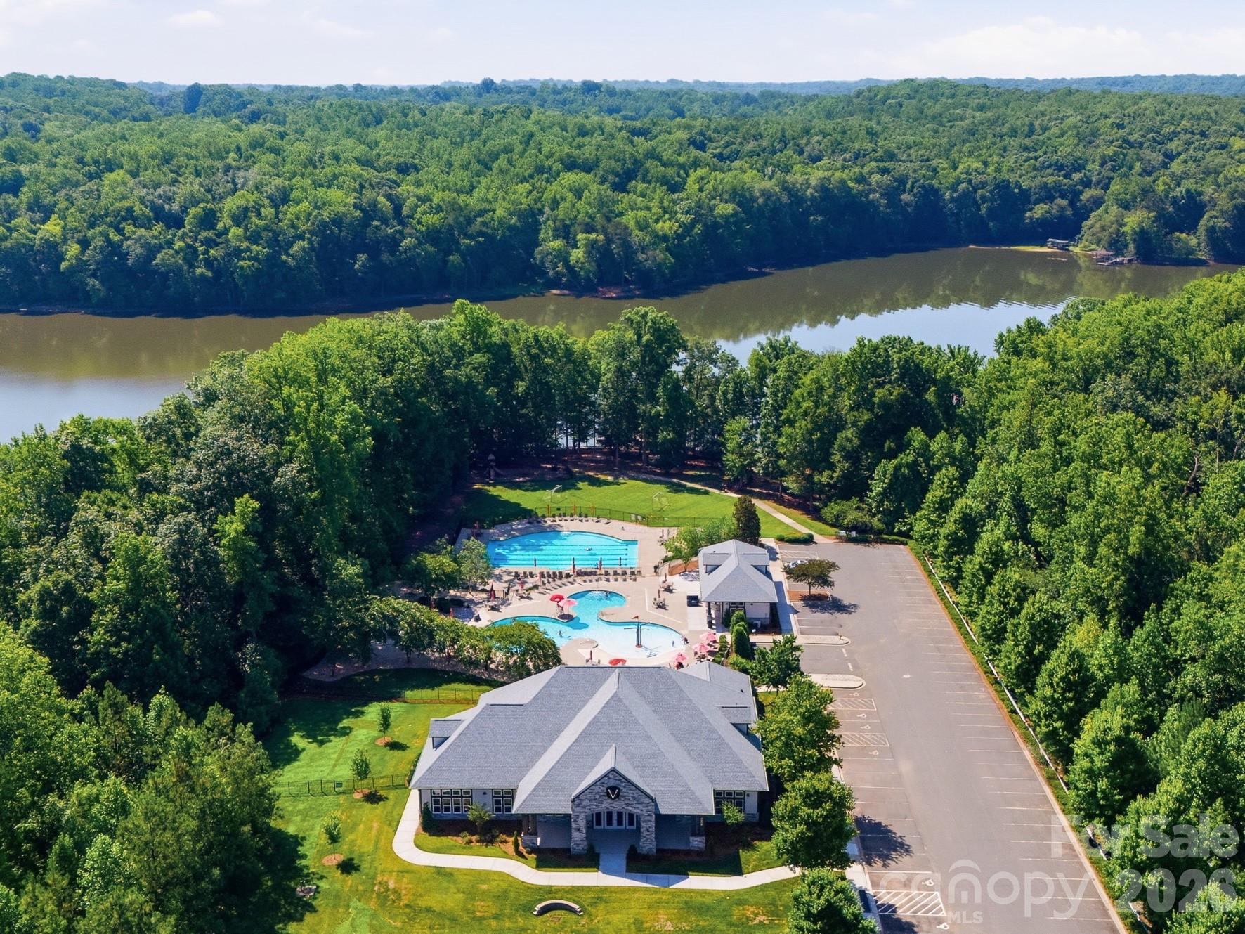 5821 Casper Drive — Charlotte