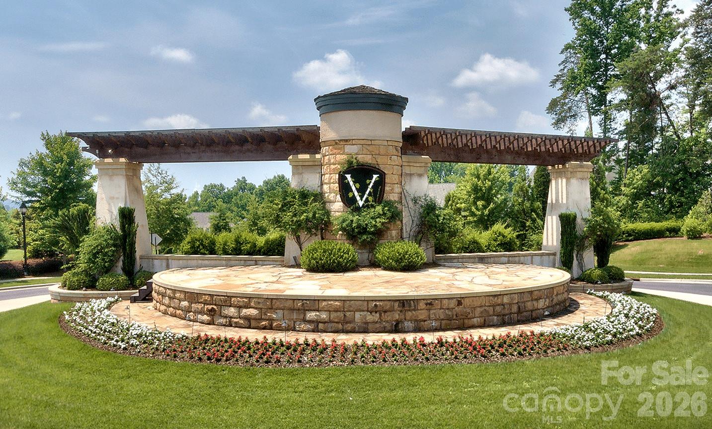5821 Casper Drive — Charlotte