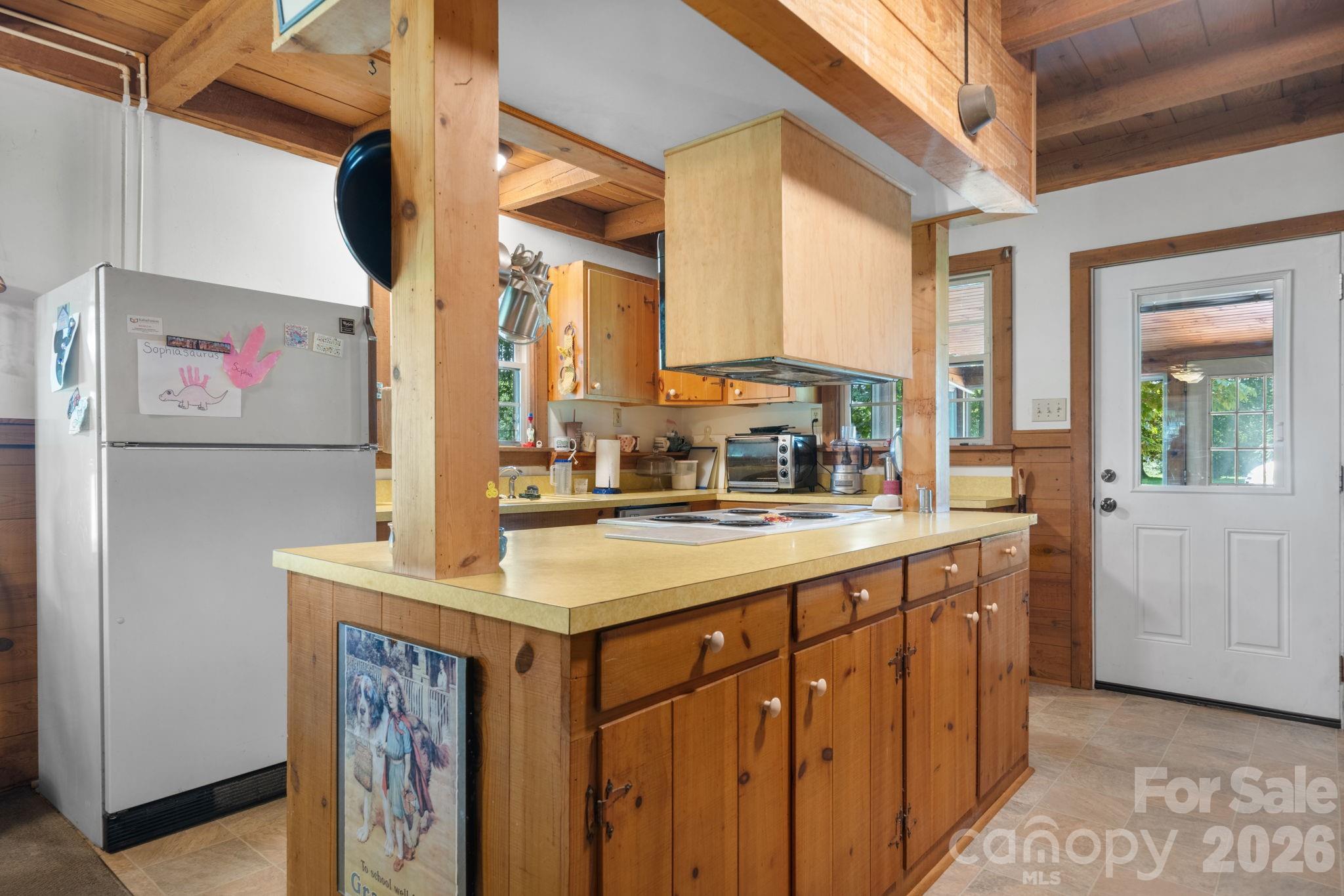 2097 Hermit Trail — Newton