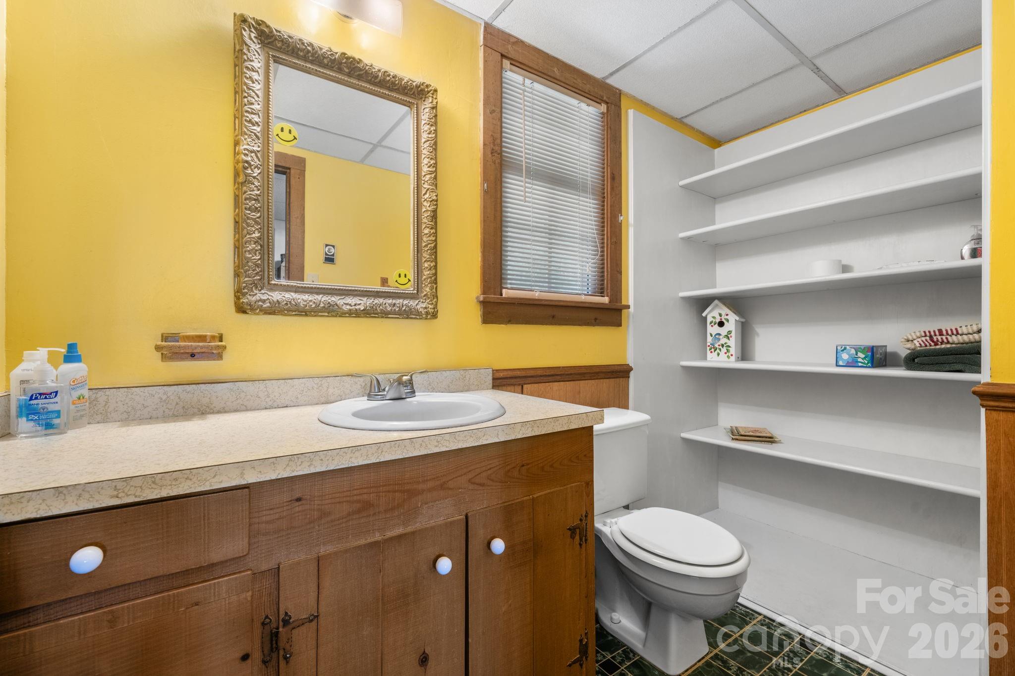 2097 Hermit Trail — Newton