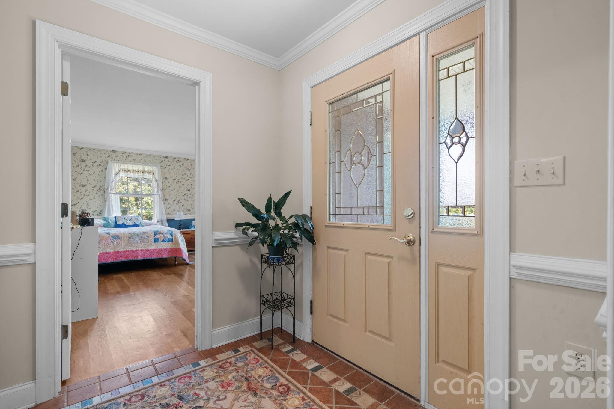2097 Hermit Trail — Newton