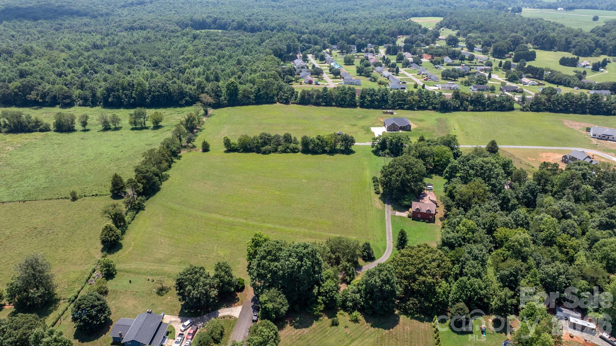 2097 Hermit Trail — Newton