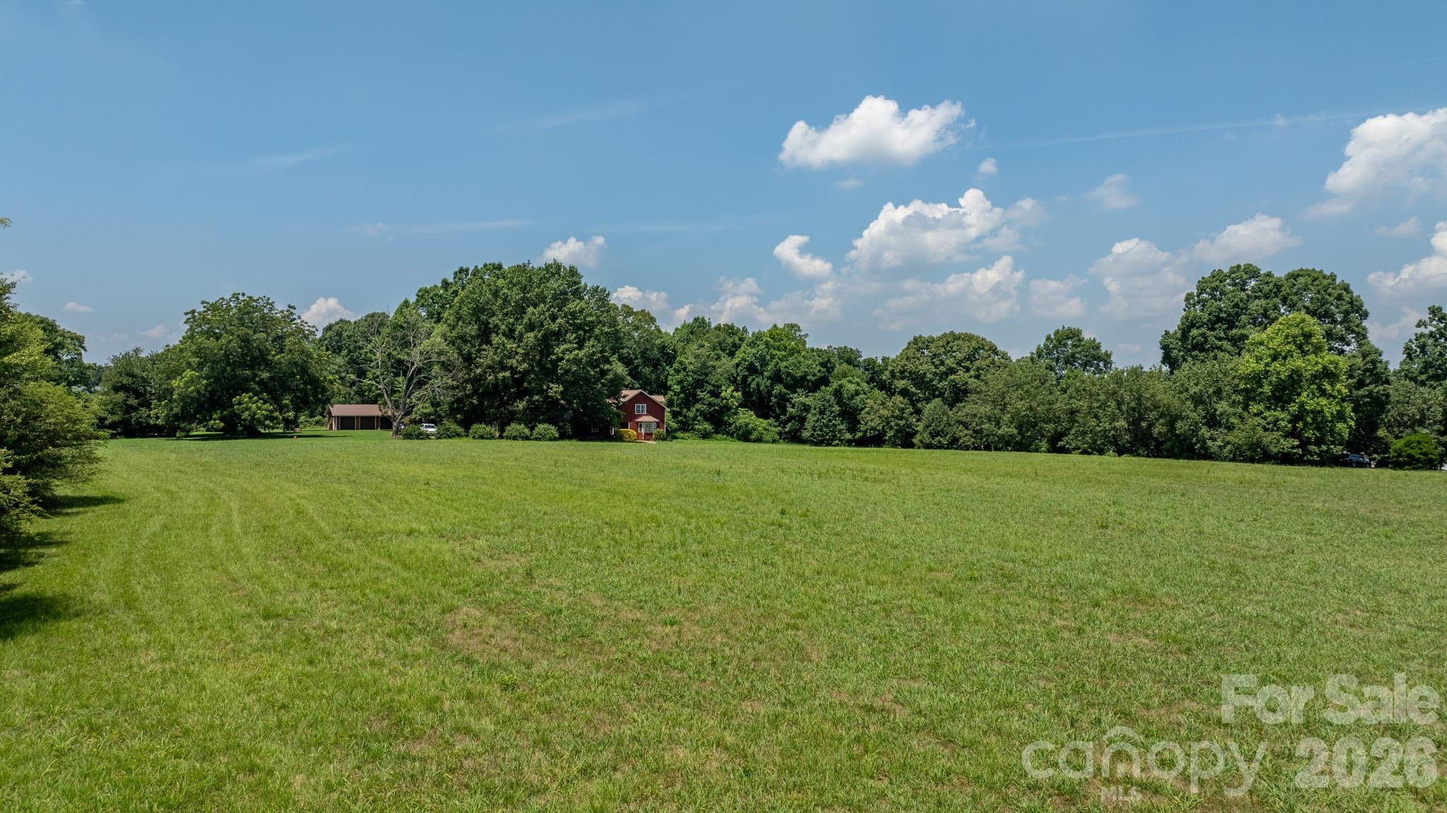 2097 Hermit Trail — Newton