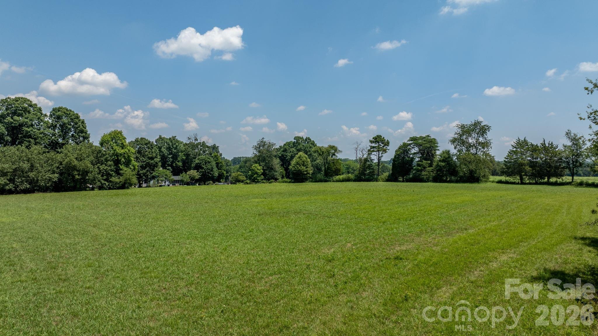 2097 Hermit Trail — Newton
