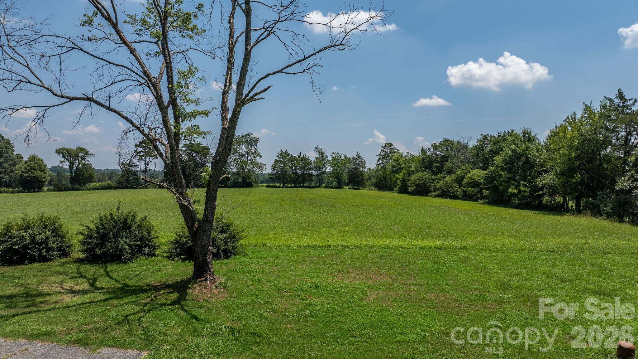 2097 Hermit Trail — Newton