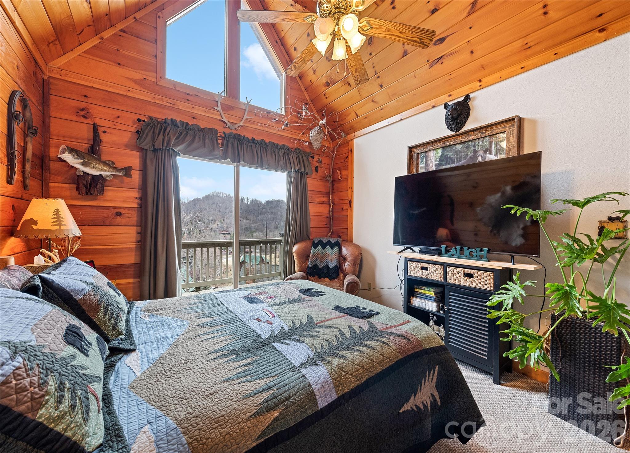 16 Hiawatha Drive — Maggie Valley