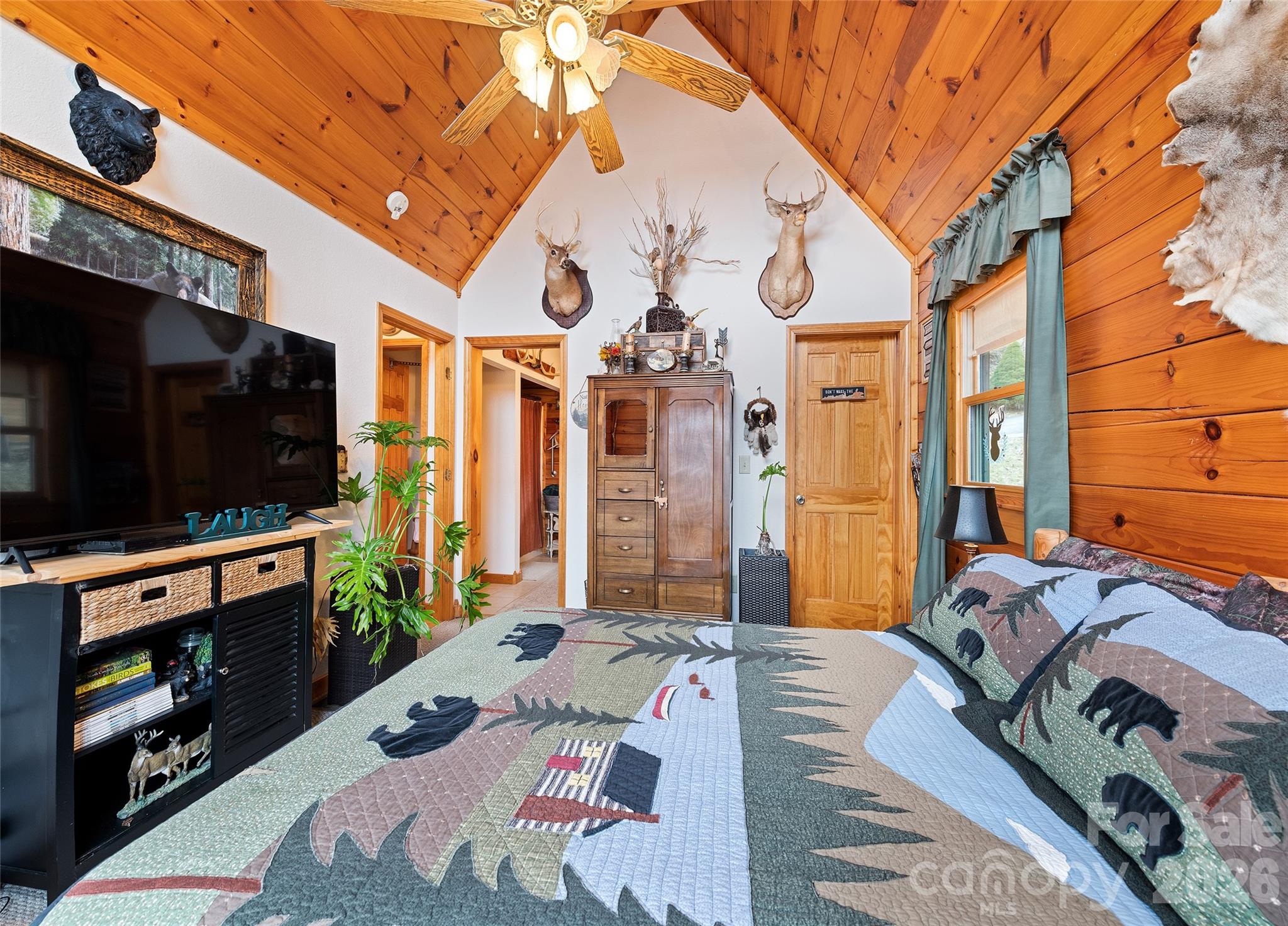 16 Hiawatha Drive — Maggie Valley