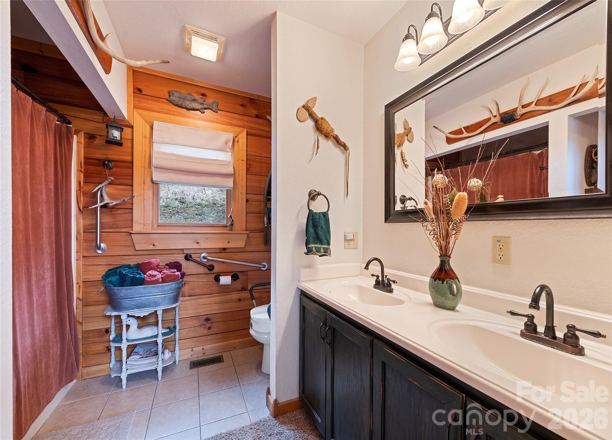 16 Hiawatha Drive — Maggie Valley