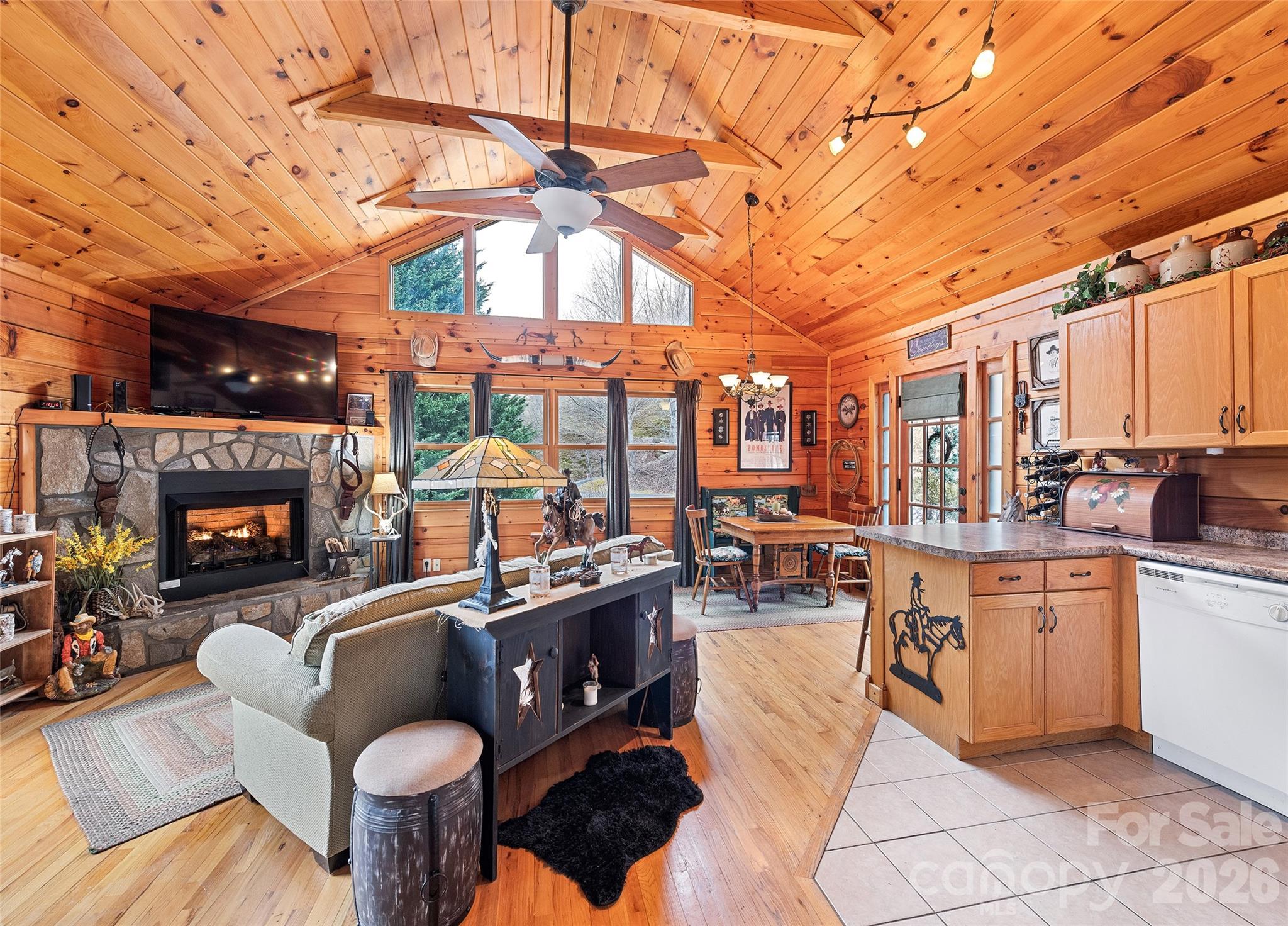 16 Hiawatha Drive — Maggie Valley
