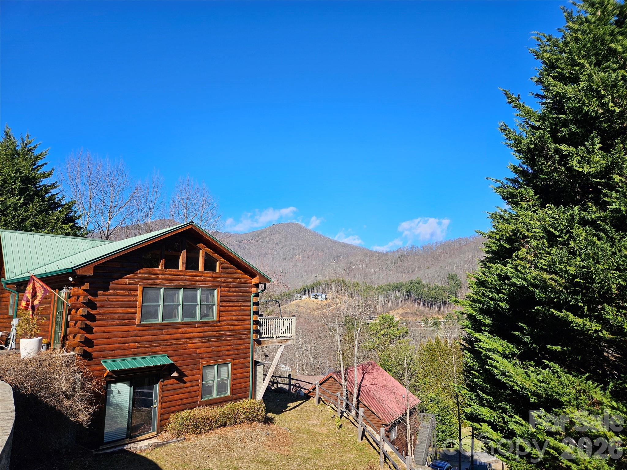 16 Hiawatha Drive — Maggie Valley