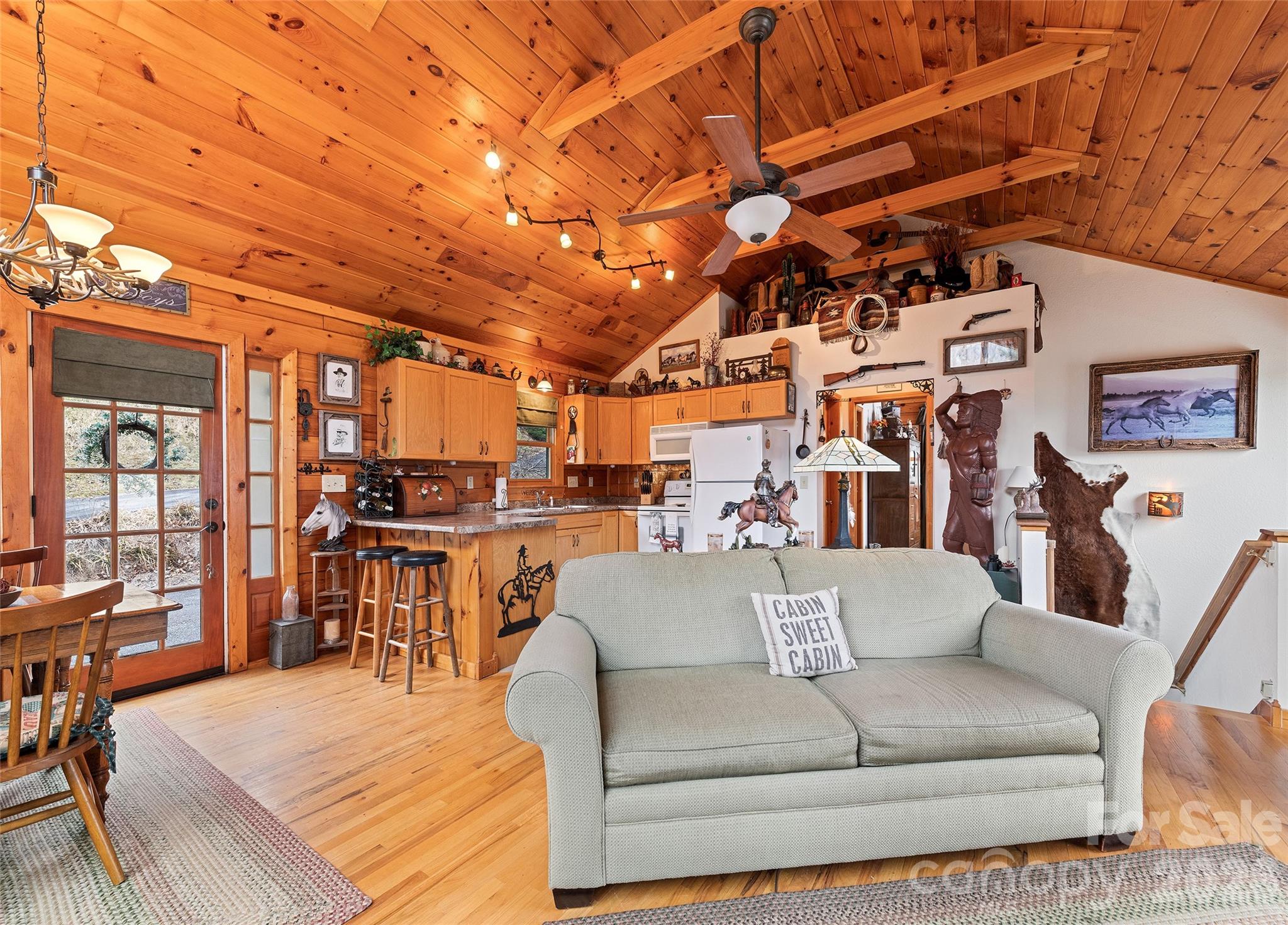 16 Hiawatha Drive — Maggie Valley