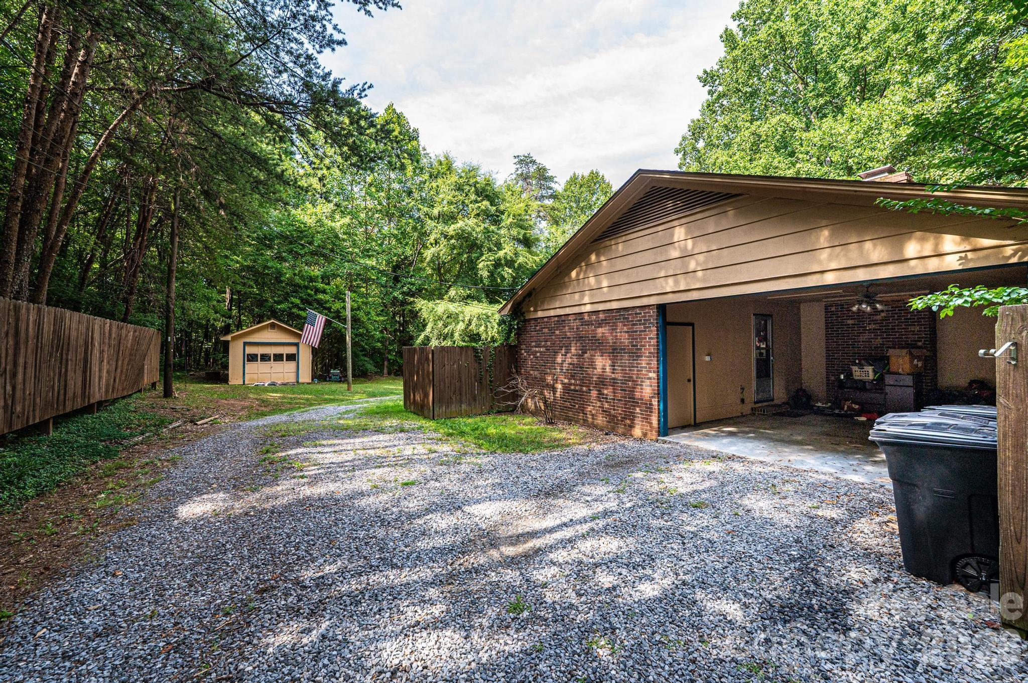 1113 Ponderosa Road — Lincolnton