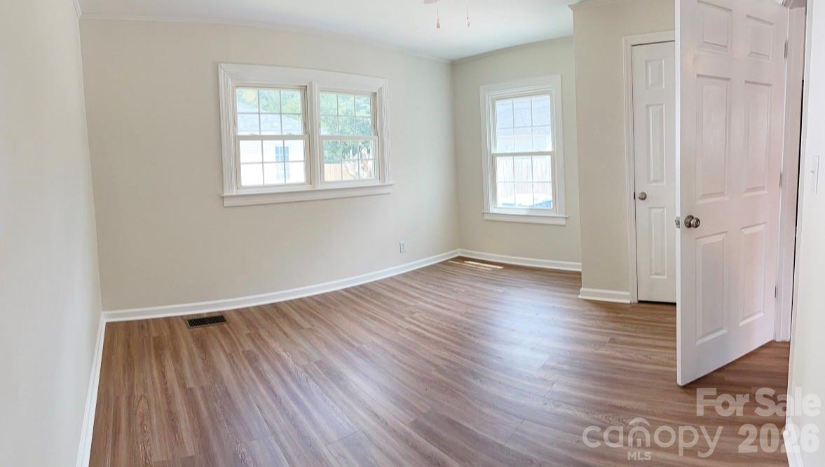 2827 E Long Avenue — Gastonia