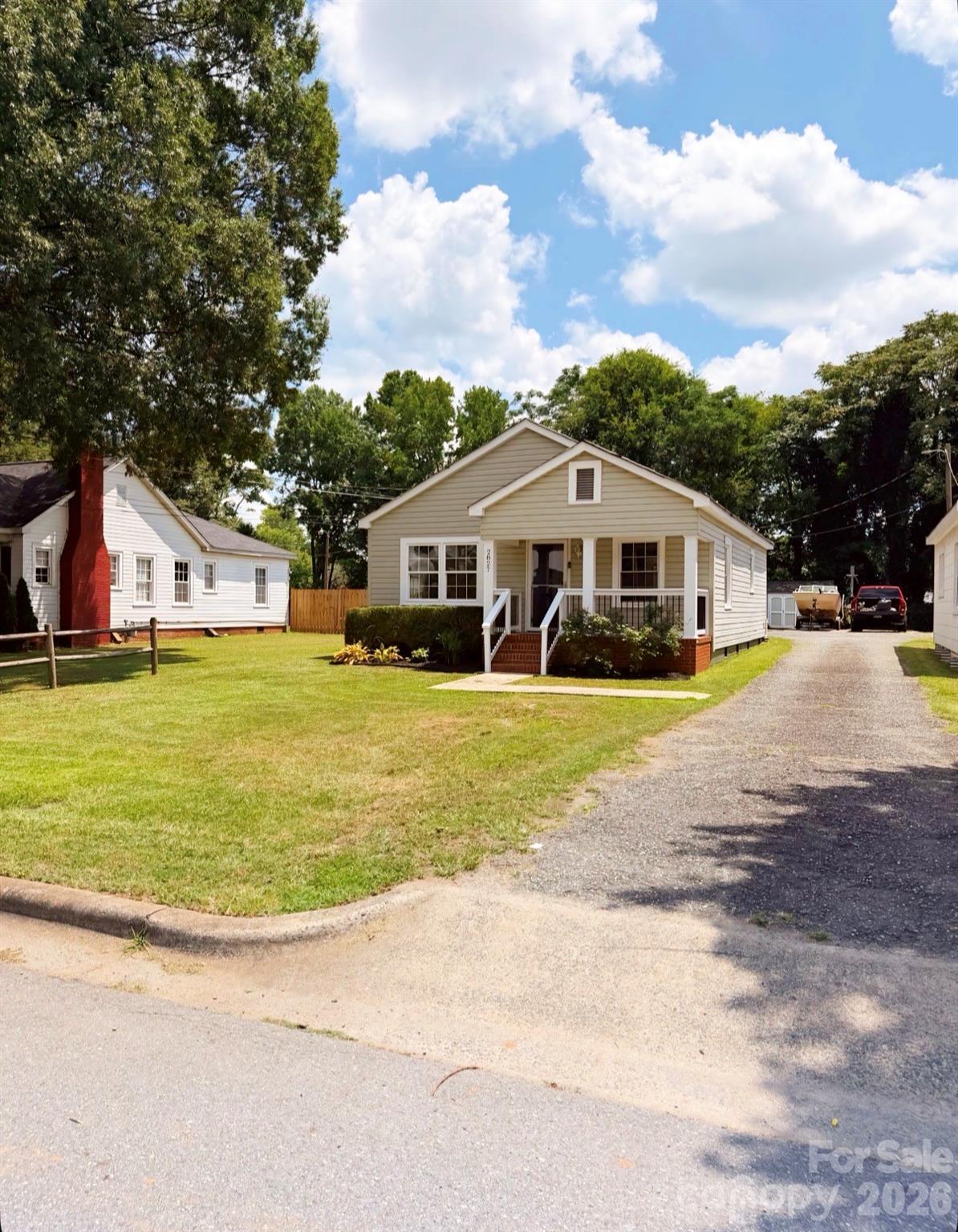 2827 E Long Avenue — Gastonia