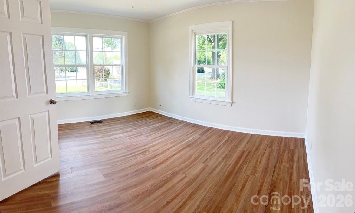 2827 E Long Avenue — Gastonia