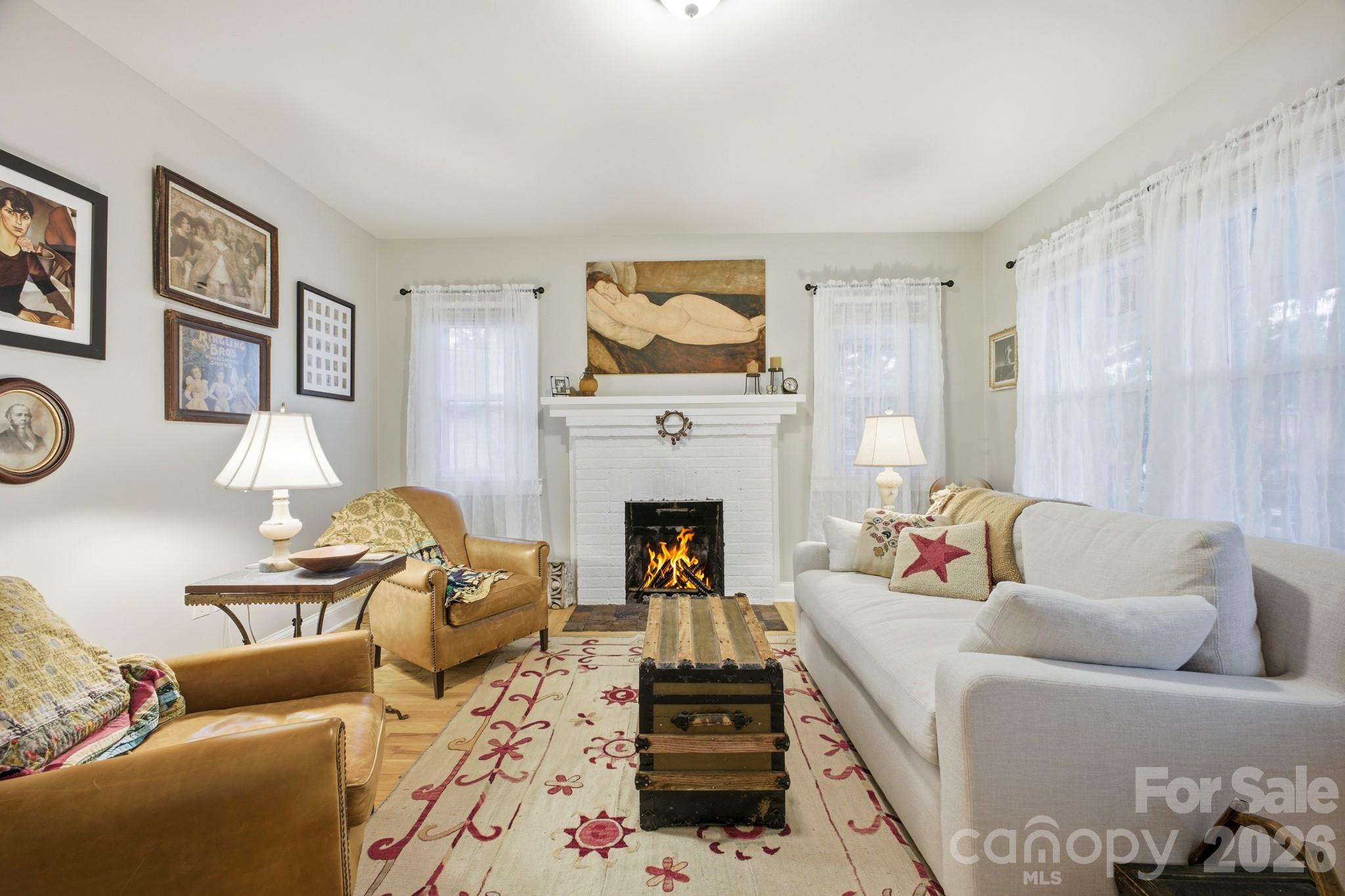 1207 Willow Road — Hendersonville
