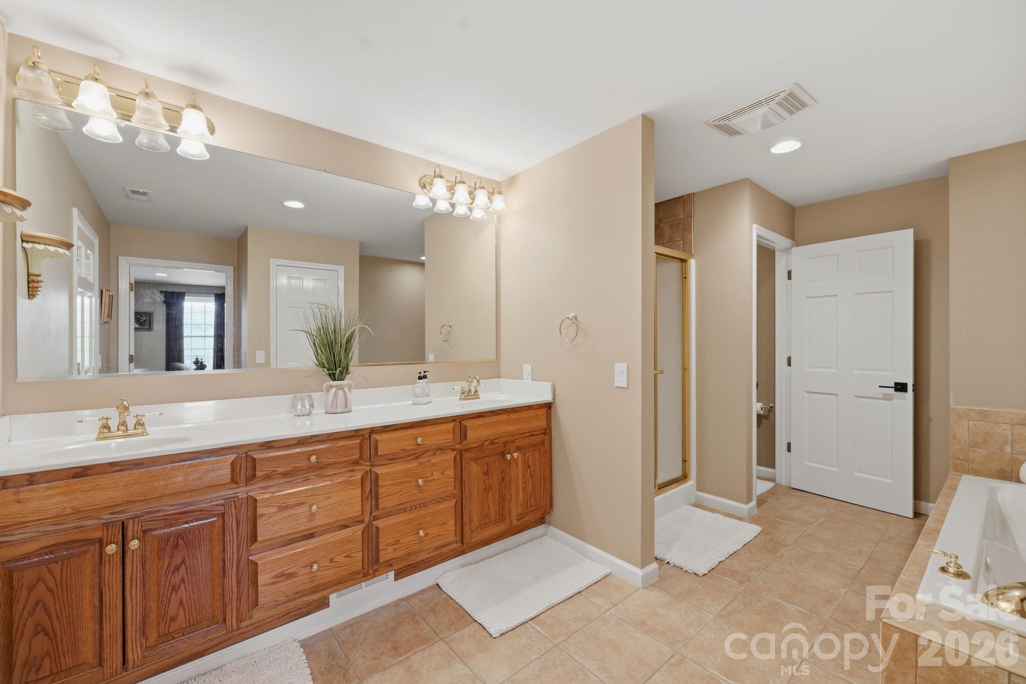 358 Olde Charter Circle #8 — Jefferson