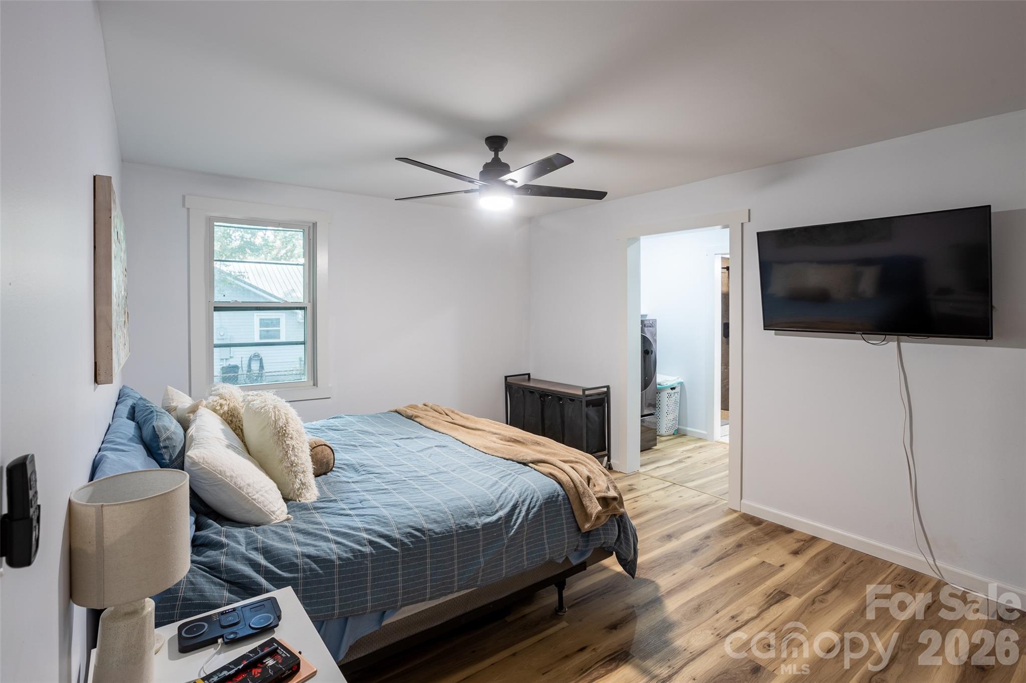 44 LR Smith Avenue — Hendersonville