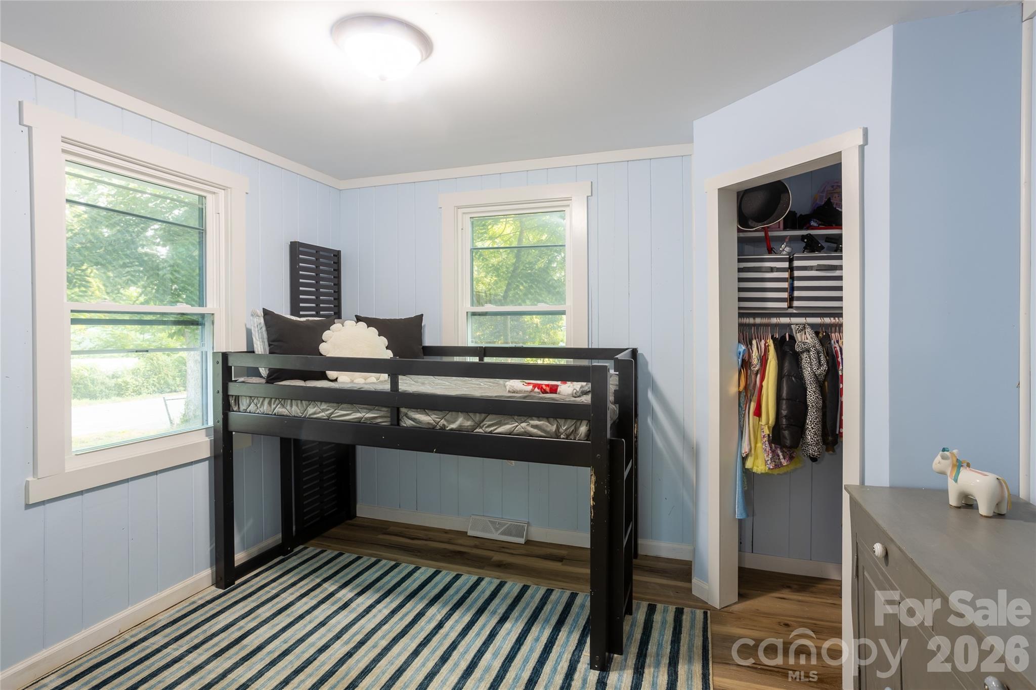 44 LR Smith Avenue — Hendersonville