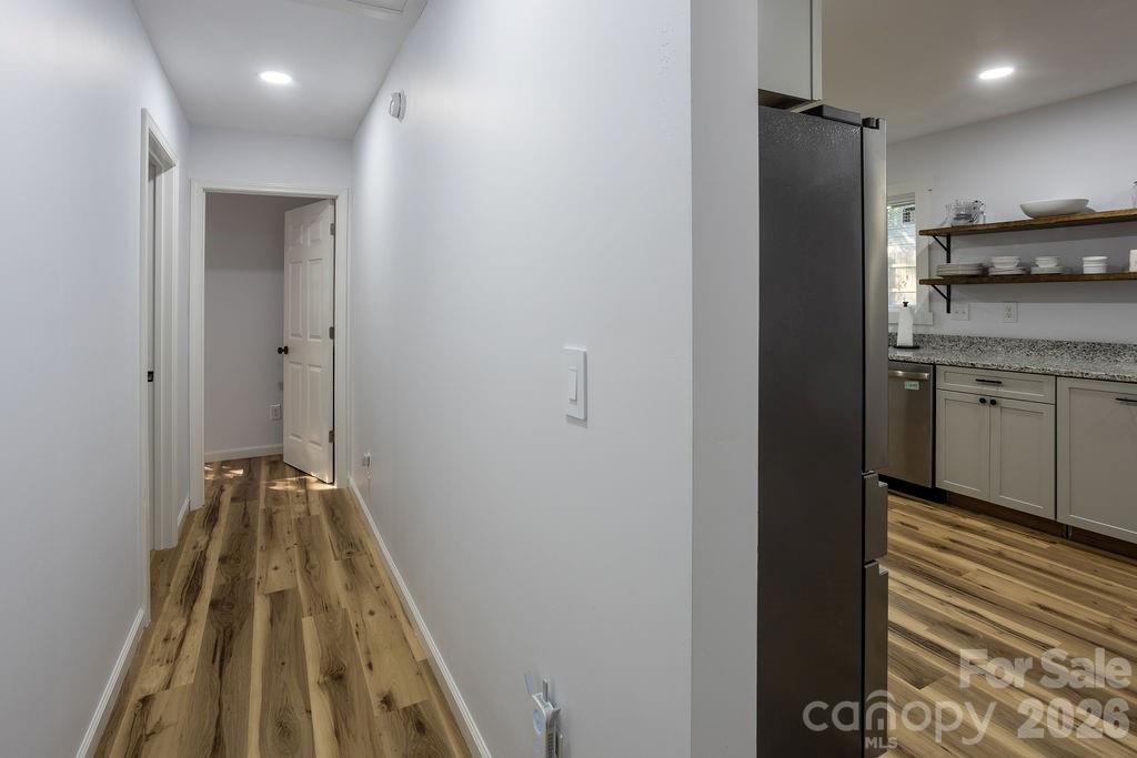 44 LR Smith Avenue — Hendersonville