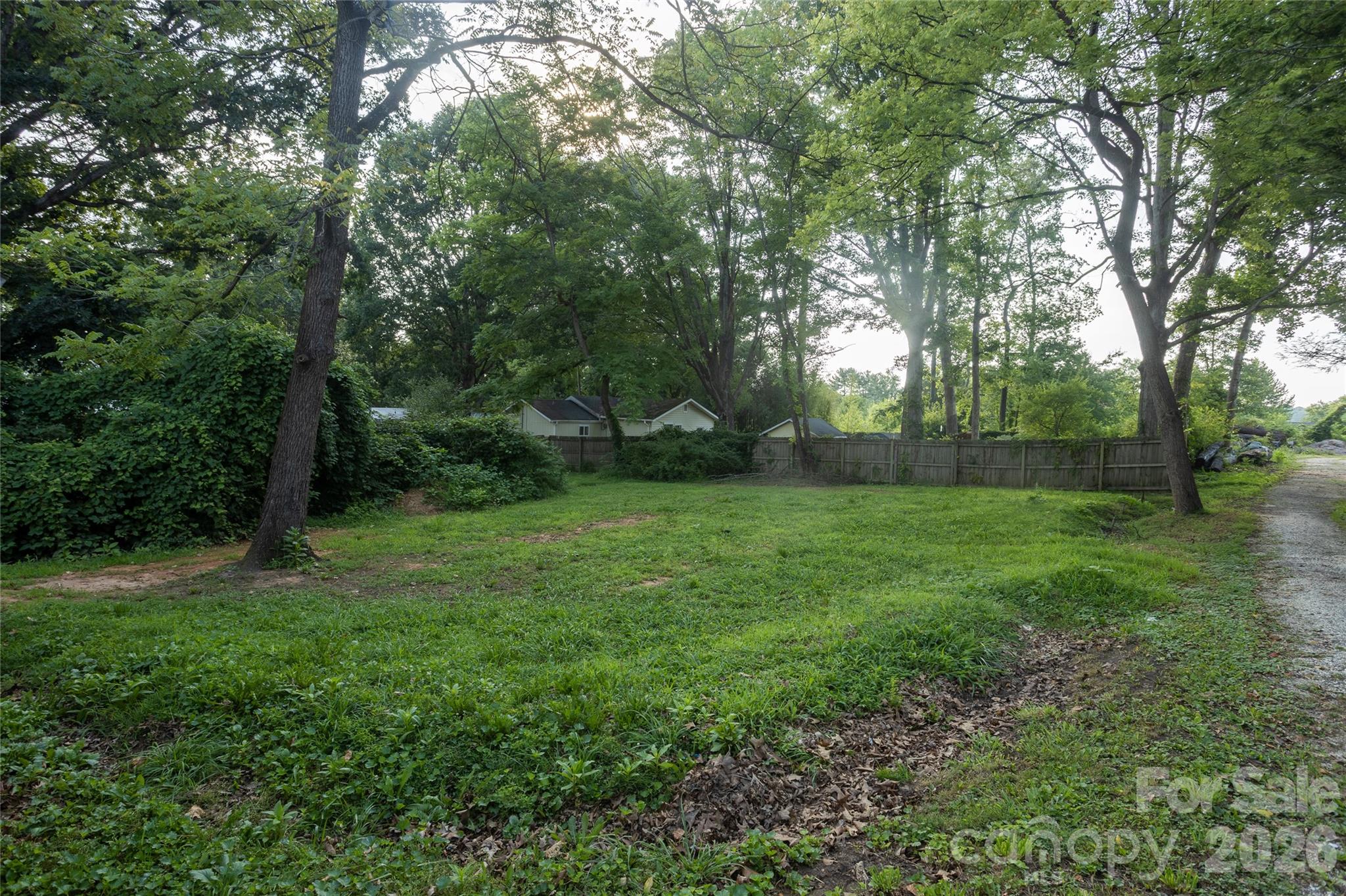 44 LR Smith Avenue — Hendersonville