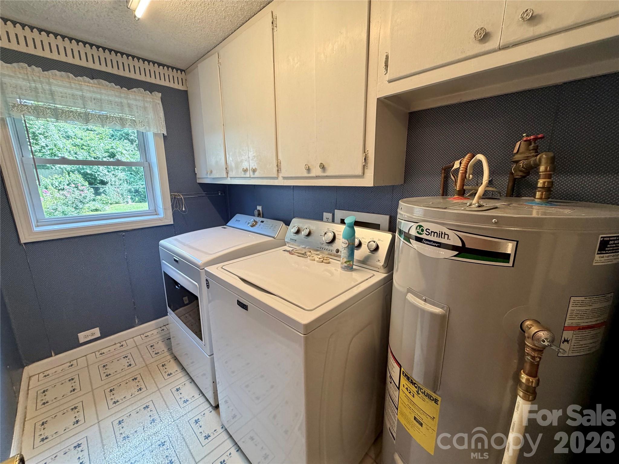 5 Dewberry Drive — Hendersonville